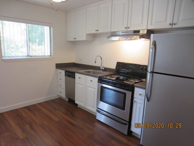 Building Photo - 9001 Conde Ln