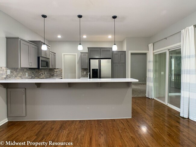 Foto del edificio - 3 Bedroom Home For Rent | Offered by Midwe...