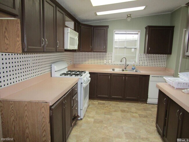 Building Photo - 3 br, 2 bath House - 1 Spence Ln