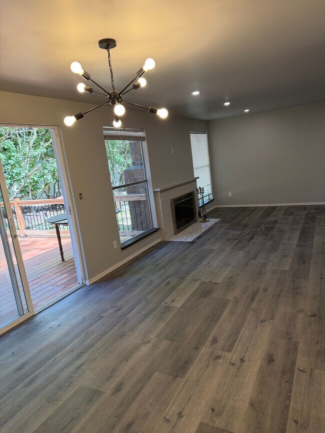 Foto del edificio - 5607 173rd Pl SW