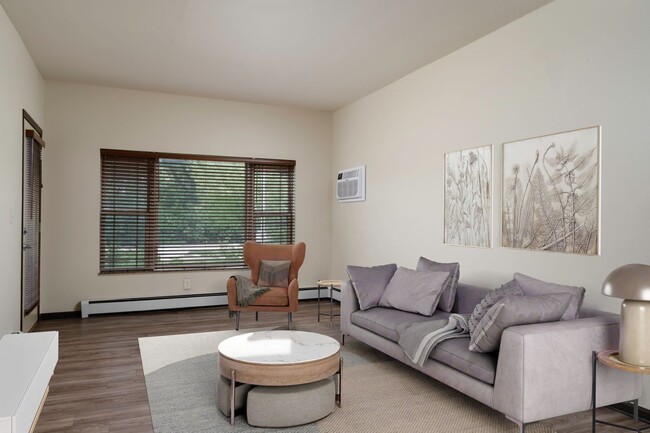 Interior Photo - Arden Flats