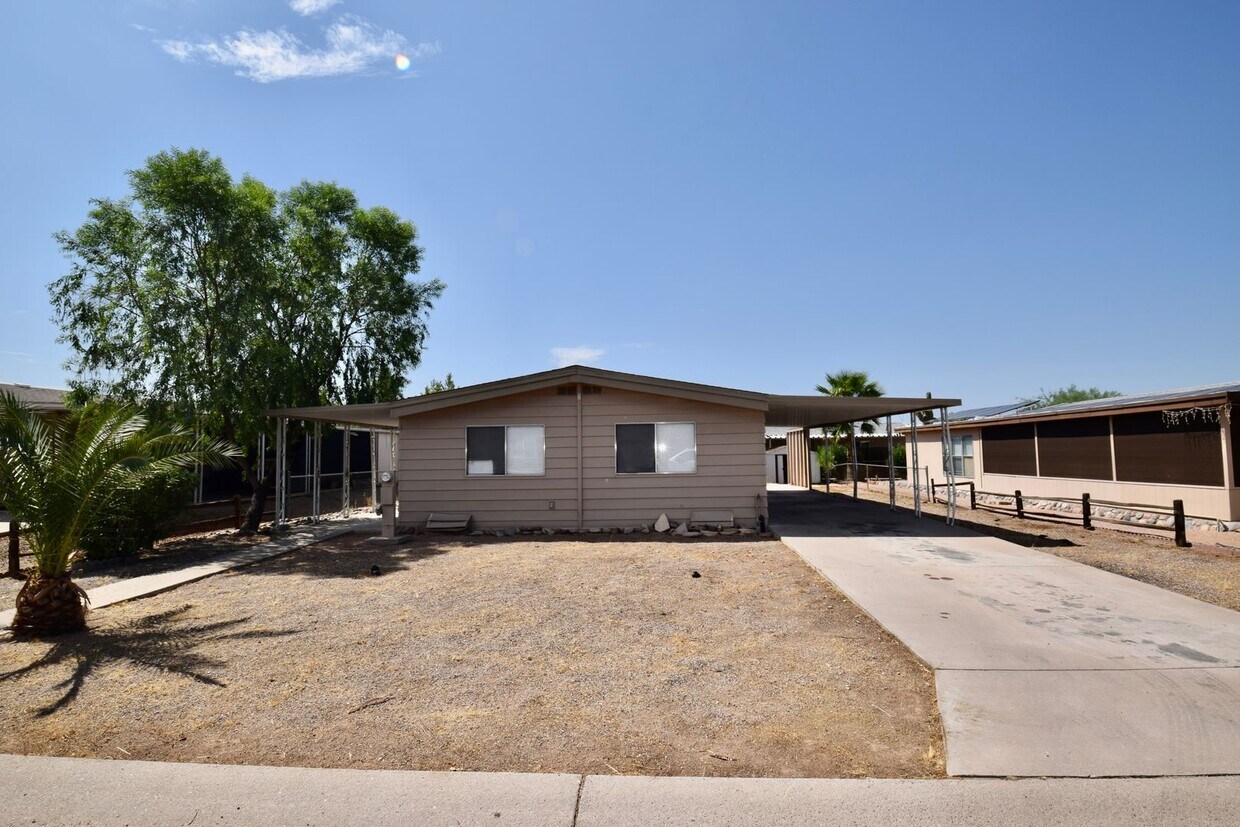 Primary Photo - 3 bed 2 bath Mesa home in a quiet neighbor...