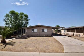 Building Photo - 9715 E Edgewood Ave
