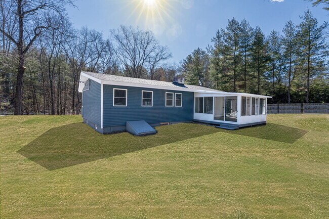 Building Photo - 62 Crooked Spring Rd