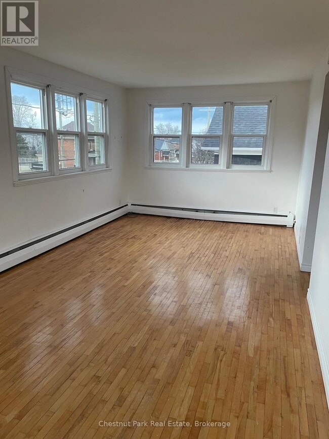 Building Photo - 285 Ste Marie St