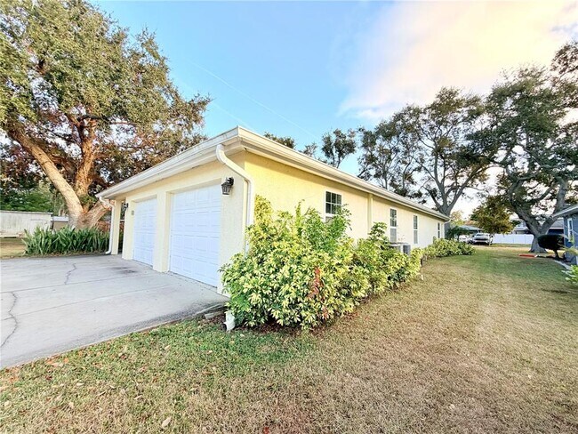 Foto del edificio - 1020 2nd Ave NW