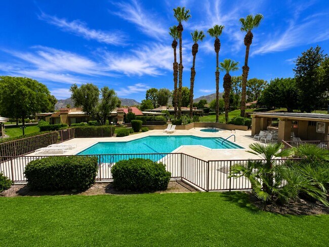 Foto del edificio - 48973 Canyon Crest Ln