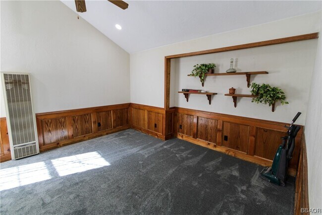 Foto del edificio - 158 Leonard Ln