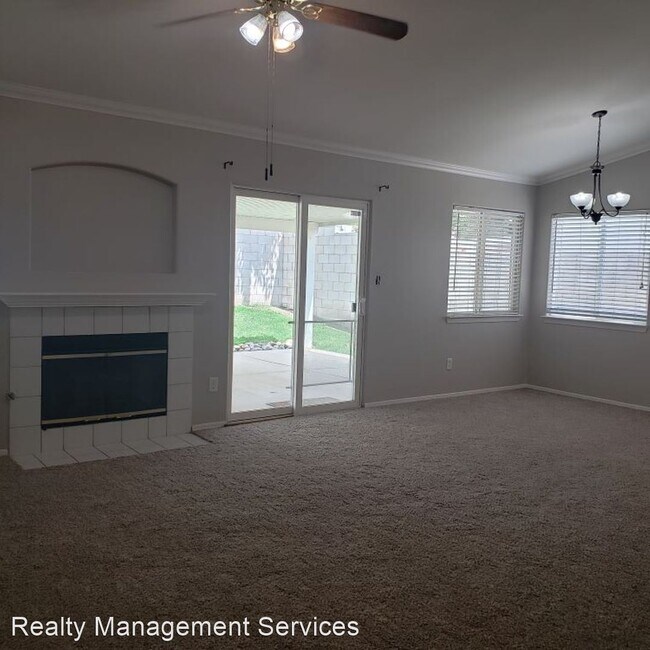 Foto del edificio - 3 br, 2 bath House - 906 Mondavi Way