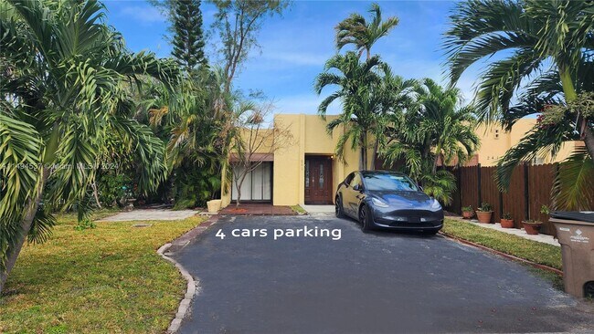 Foto del edificio - 251 NW 43rd Ct