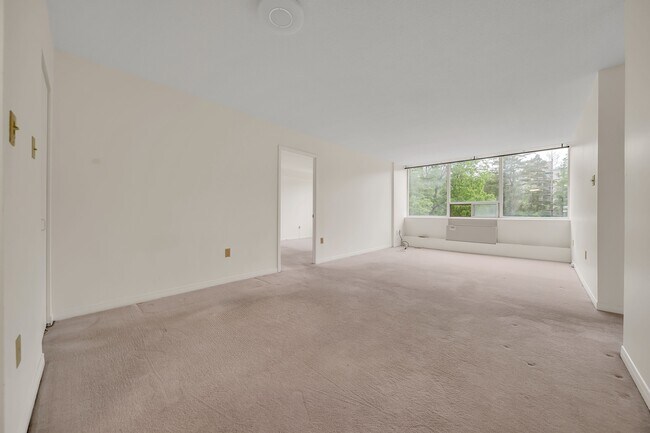 Photo du bâtiment - 3227 King St E