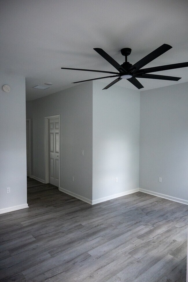 Building Photo - 2022 Trimble Rd