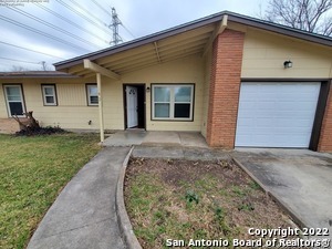 Building Photo - 142 Shropshire Dr