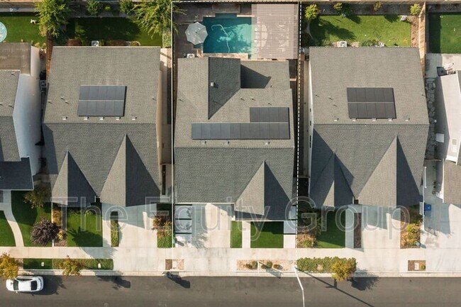 Foto del edificio - 145 E Taylor Ave