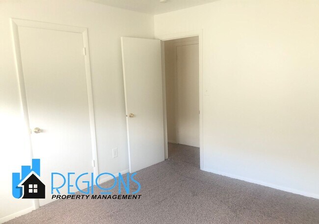 Foto del edificio - 822 E. Washington Street