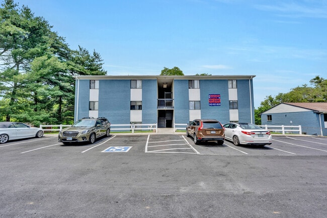 Building Photo - Flats at Thrasher Park
