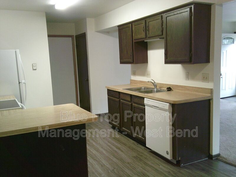 Foto del edificio - N18-W5317 Pierce Ct