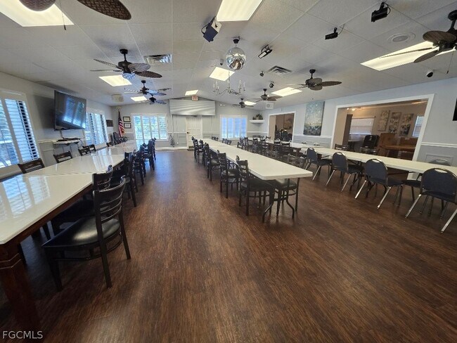 Foto del edificio - 9970 Sailview Ct