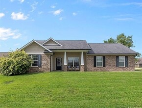 Building Photo - 147 Old Towne Ln