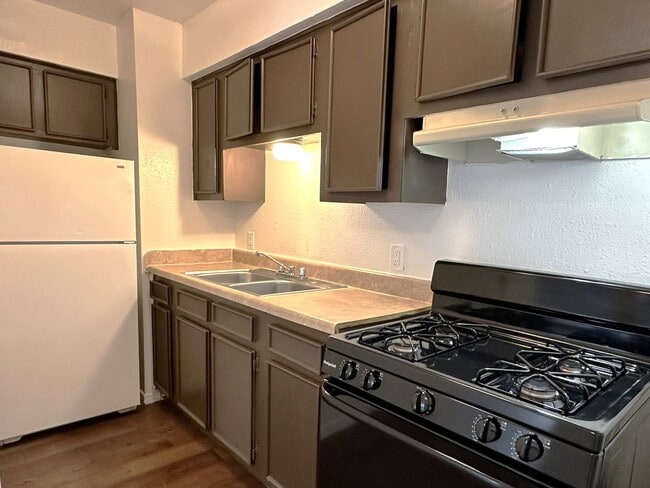 Building Photo - Timber Crossing Apartments