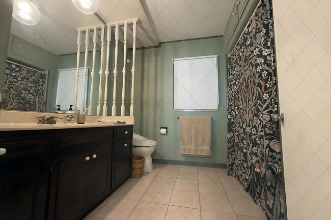 Foto del edificio - 1120 Masonic Ave