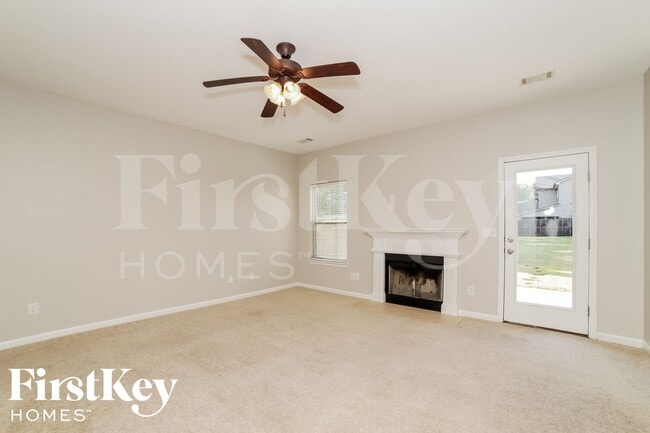 Building Photo - 7271 Silk Tree Pointe