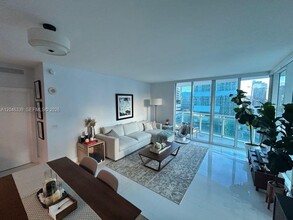 Building Photo - 951 Brickell Ave