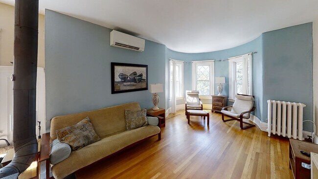 Building Photo - 307 Tappan St