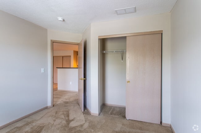 1BR, 1BA - 625 SF - The Ridge at Chestnut Hill