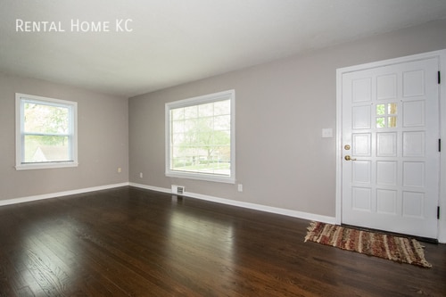 Building Photo - 6621 W 73rd St