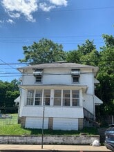 Building Photo - 1237 Lynn St