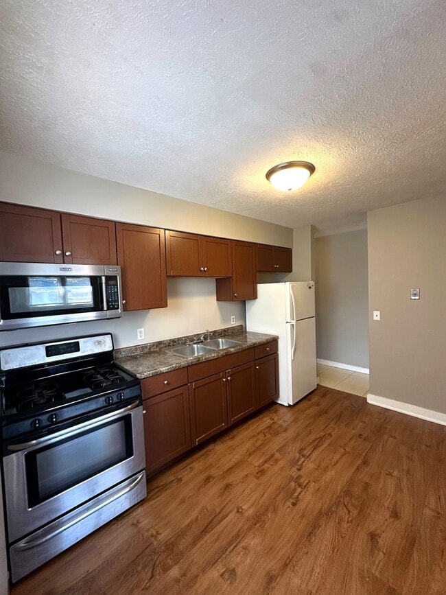 Building Photo - 1007 Sheryl Ln