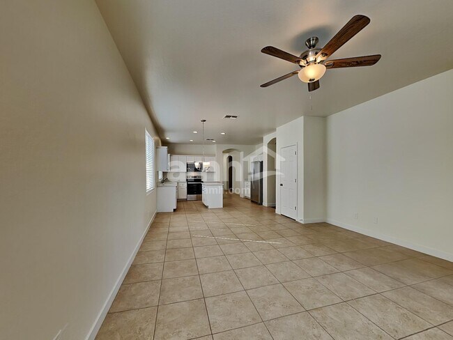 Foto del edificio - 8854 W Northview Ave