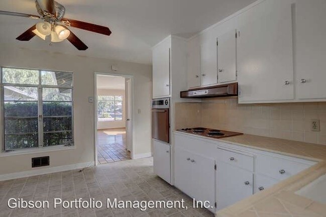Foto del edificio - 544-548 E McKinley Ave