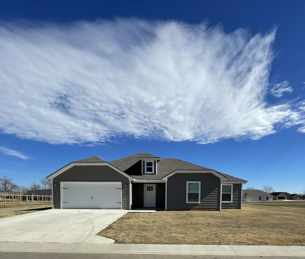 254 Kat's Ave, Durant, OK 74701 House Rental in Durant, OK