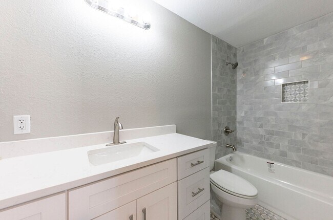Foto del edificio - 1809 W Center Ave. Searcy, AR. www.rockcityrentals.com
