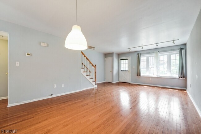 Foto del edificio - 777 Springfield Ave