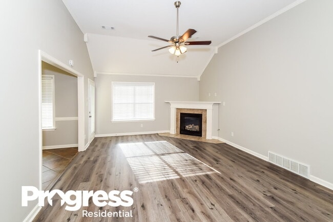 Building Photo - 1303 Chatman Way