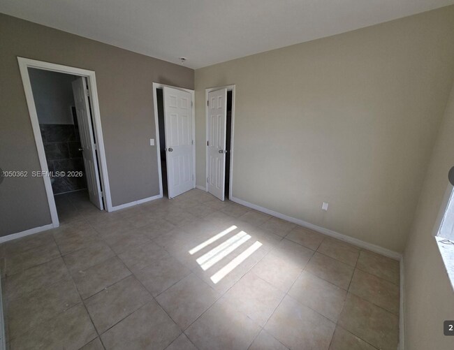 Foto del edificio - 724 SW 7th Ter