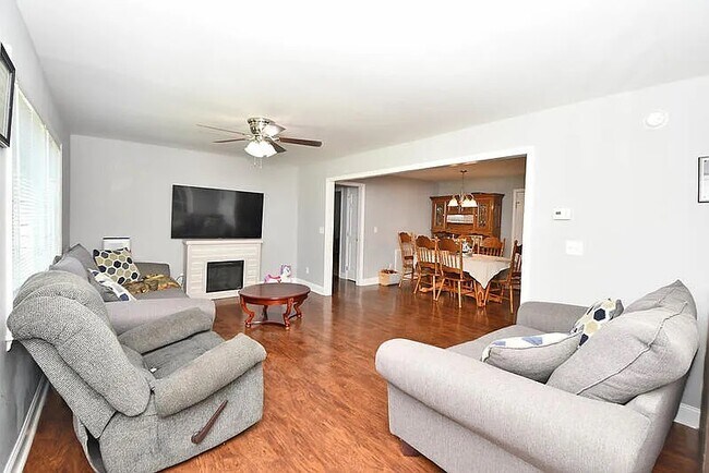 Foto del edificio - 800 S Moore Rd