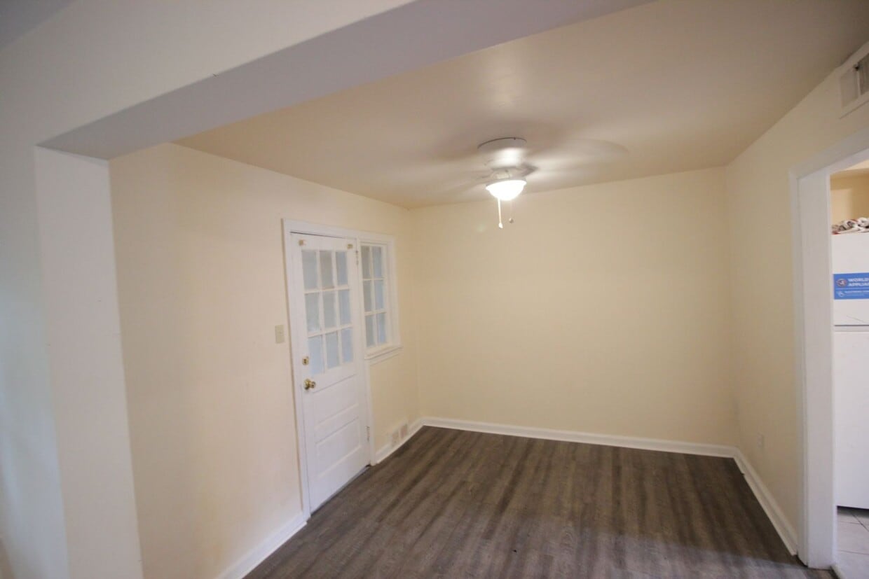 Primary Photo - Charming 3BR Townhome in Wilmington