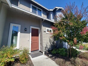 Building Photo - 4040 Alexander David Ct