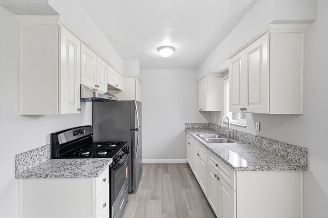 Building Photo - 230 S Bandy Ave