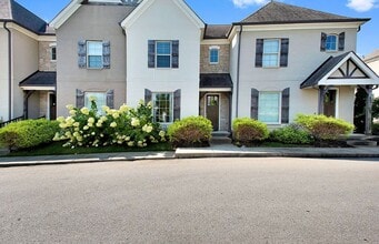 Building Photo - 505 Harpeth Park Dr