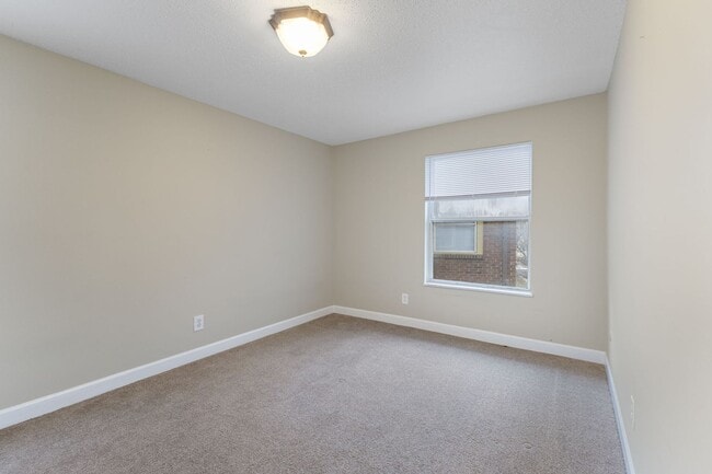 Photo - 3520 E Fall Creek Pkwy N Dr Apartment