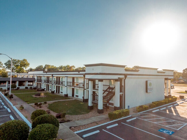 Building Photo - The Dels – Russellville