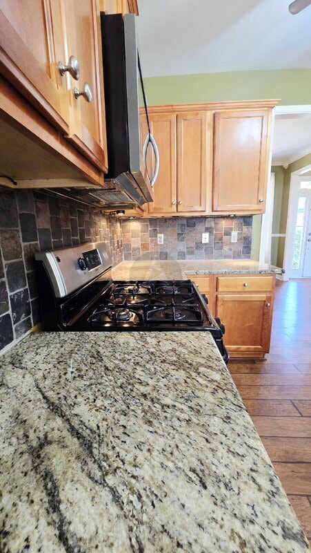 Building Photo - 203 Elmbrook Ln