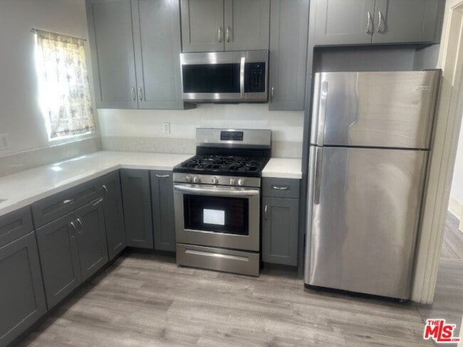 Foto del edificio - 5850 Arlington Ave