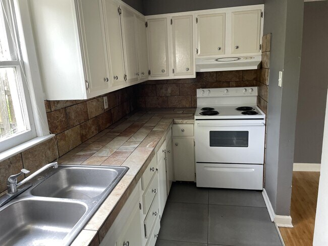 Photo - 262 Osage Ct Townhome