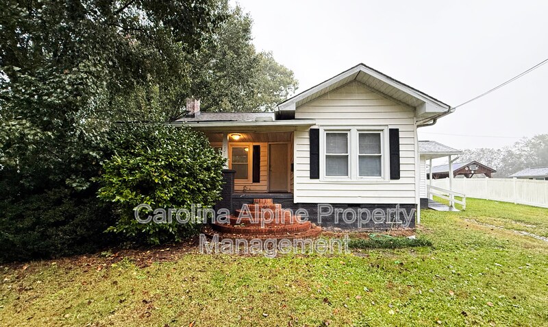 Foto principal - 109 Pine Ave